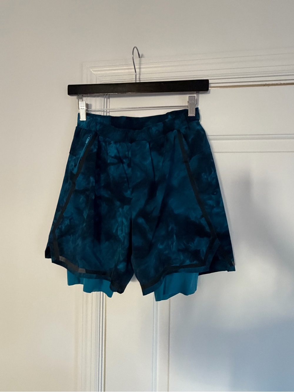 lululemon athletica Men's Teal Tie-Dye Running Shorts